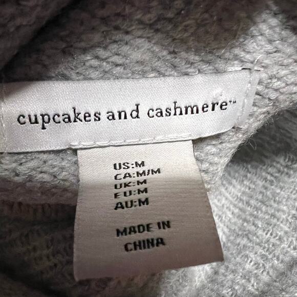 Cupcakes & Cashmere Eiffel Tower Sweater Womens Medium Gray Pullover Mock Neck - Picture 5 of 6